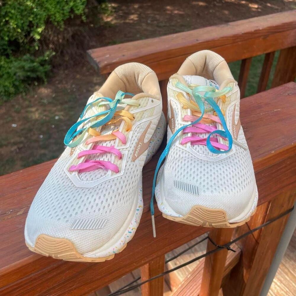 Brooks Women's 8.5 Ghost 12 Vanilla Ice cream w/ sprinkles inspired shoes - Picture 3 of 8